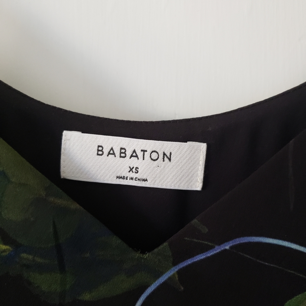 Aritzia Babaton Black Green Pink Tropical Floral Printed Camisole Top Sz Xs - Picture 3 of 11